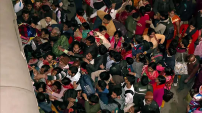 New Delhi Railway Station Stampede Live Updates: 2,600 train tickets sold in 2 hours; how Delhi railway station stampede unfolded