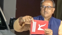 Former J&K Deputy CM removes J&K flag from his vehicle post Article 370 revoke