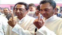 Lok Sabha polls 2019: MP CM Kamal Nath casts vote with family in Chhindwara