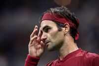 Roger Federer crashes out of US Open 2018 