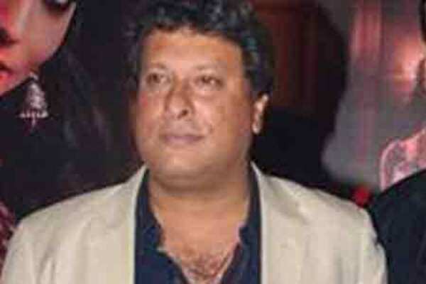 Tigmanshu finds Mugdha sexy