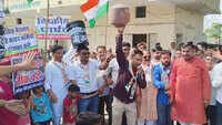 Indore: Congress workers protest over water shortage