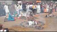 Yagna for Congress candidate Digvijay Singh as Computer Baba prays for victory