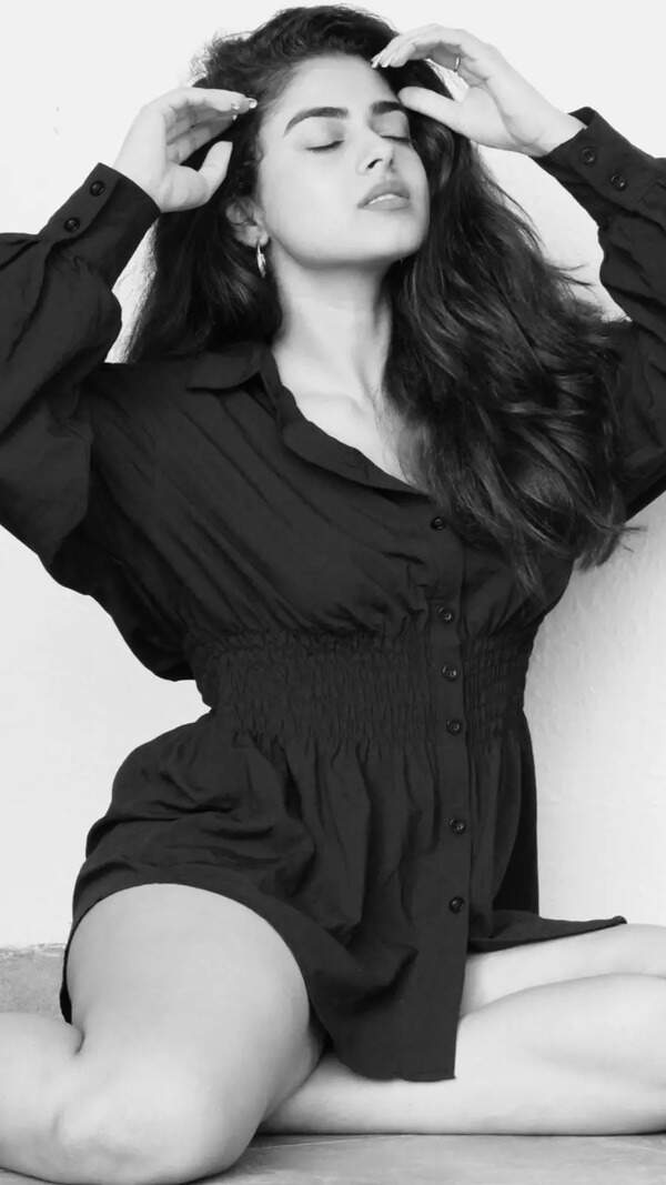 Siddhi Idnani Pictures