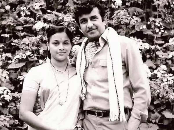 Ramesh Deo Images