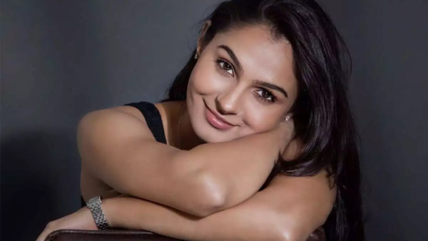 Andrea Jeremiah Stills