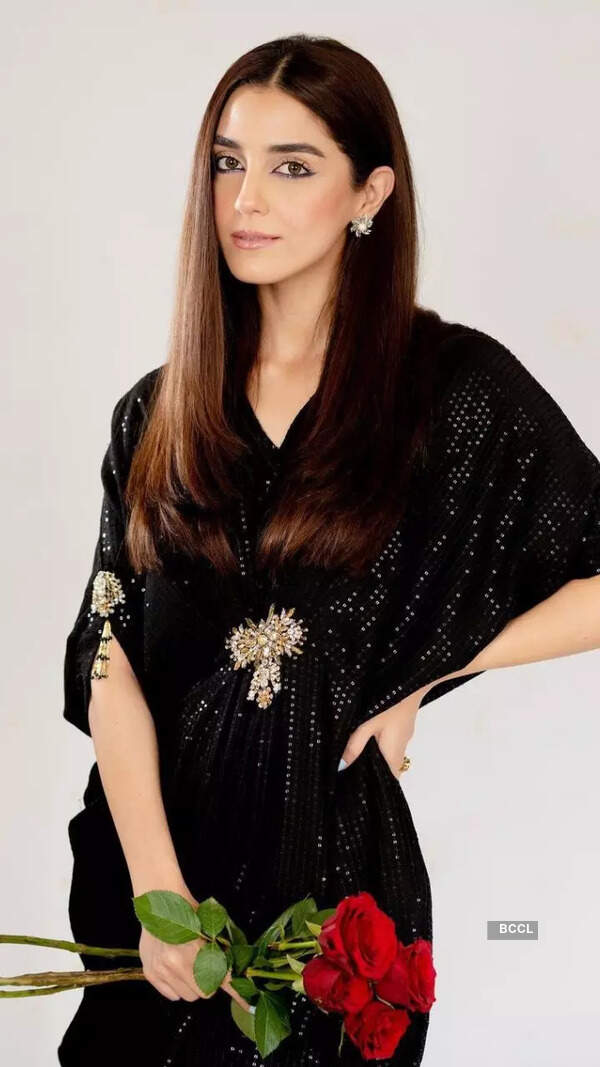 Maya Ali Pictures