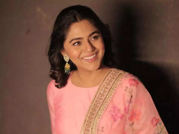 Mrunmayee Deshpande Stills