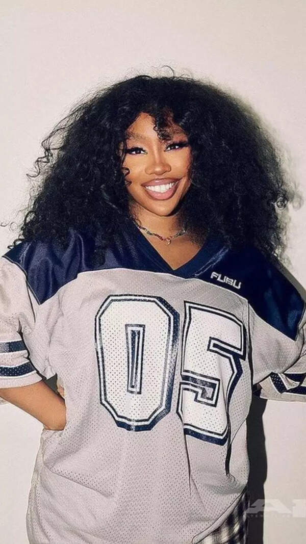 SZA Photos