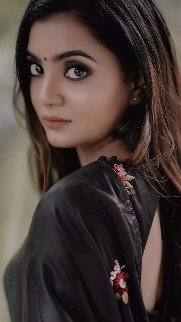Nandhu Photos