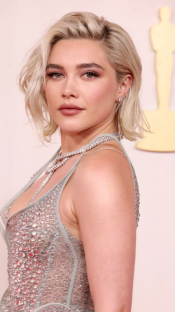 Florence Pugh Stills
