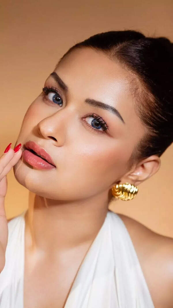 Avneet Kaur Images