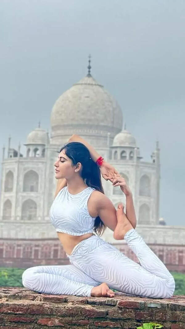 Athulya Ravi
