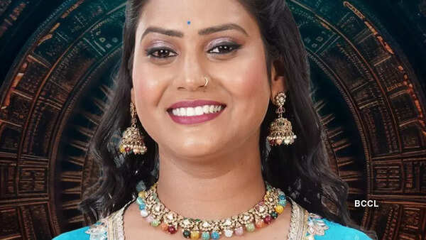 Shivani Kumari Photos