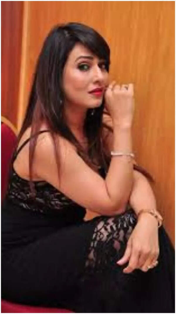 Pakhi Hegde Images