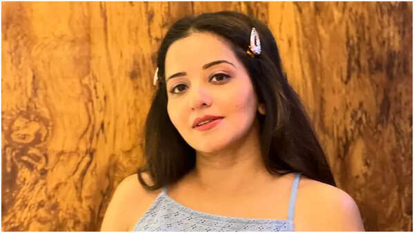Monalisa Stills