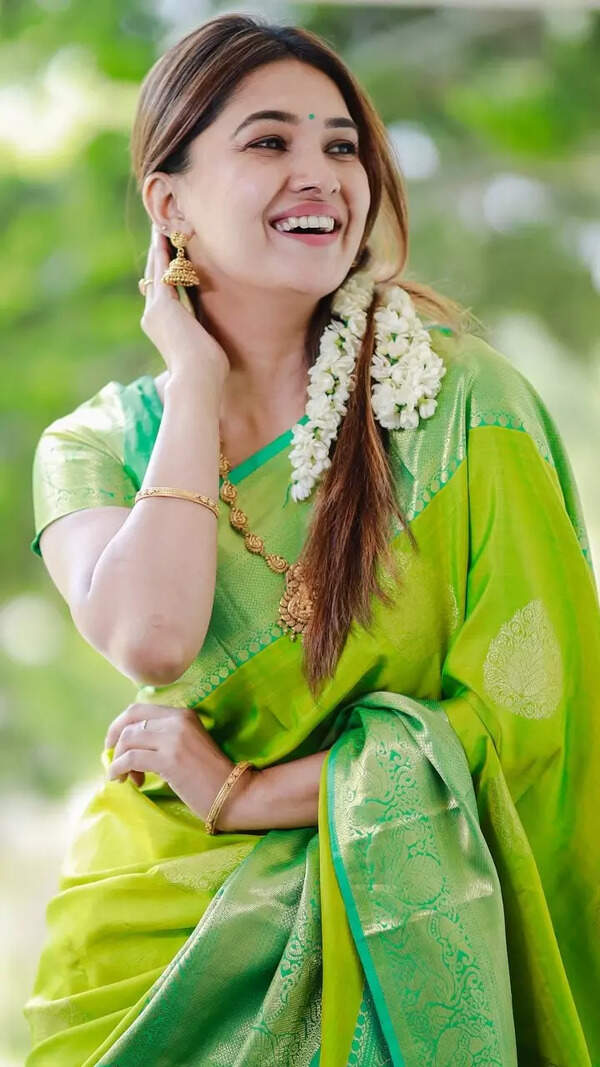 Vani Bhojan Pictures