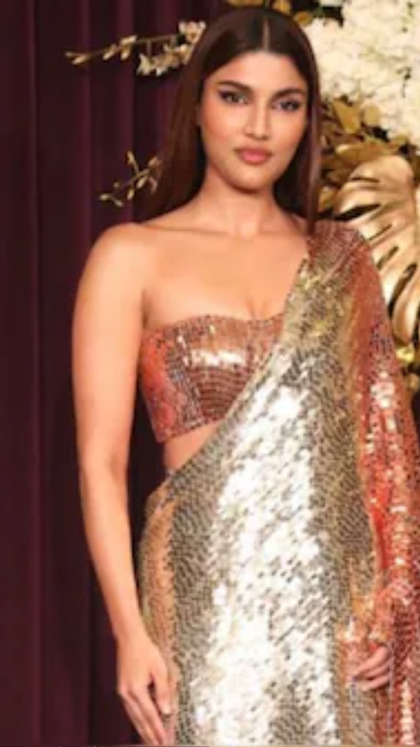 Alizeh Agnihotri Photos
