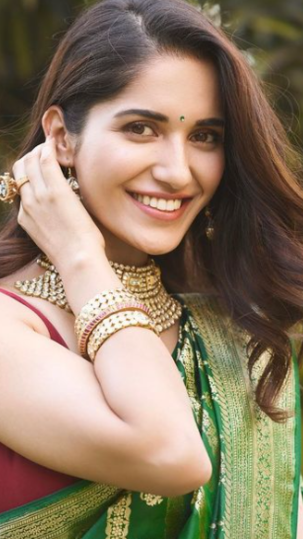 Ruhani Sharma Photos