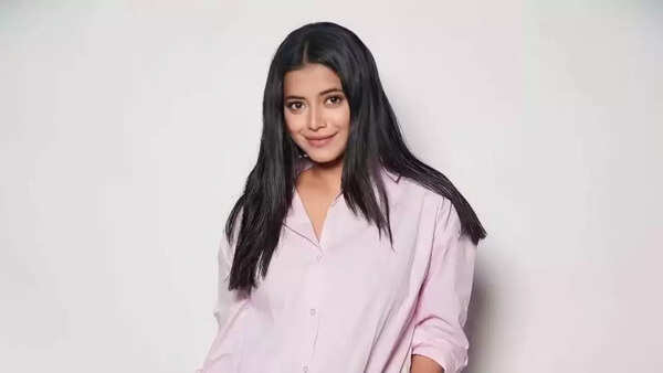 Alisha Pictures