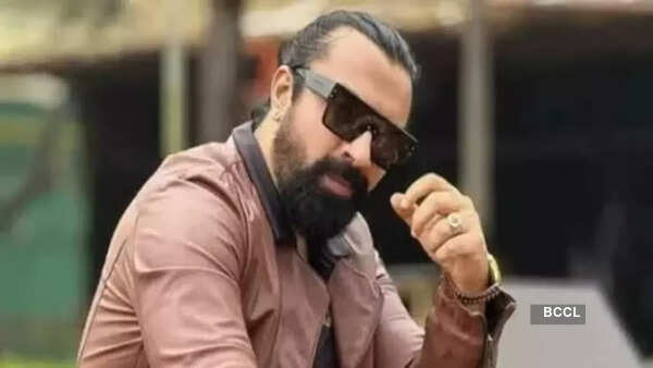 Ajaz Khan Photos