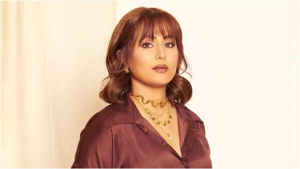 Hina Khan Stills