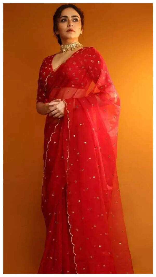 Amruta Khanvilkar Wallpapers