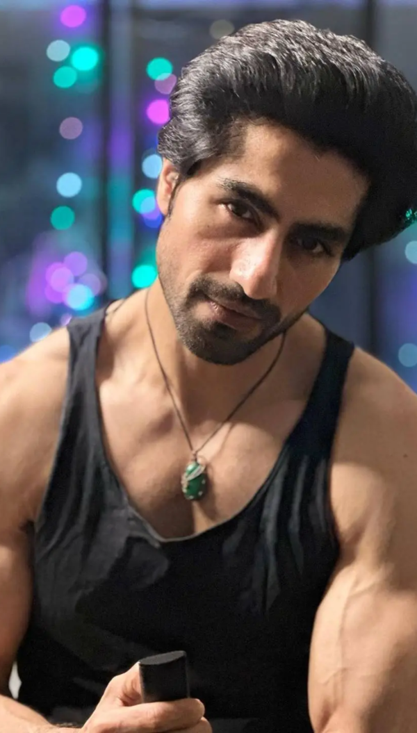 Harshad Chopda Photos