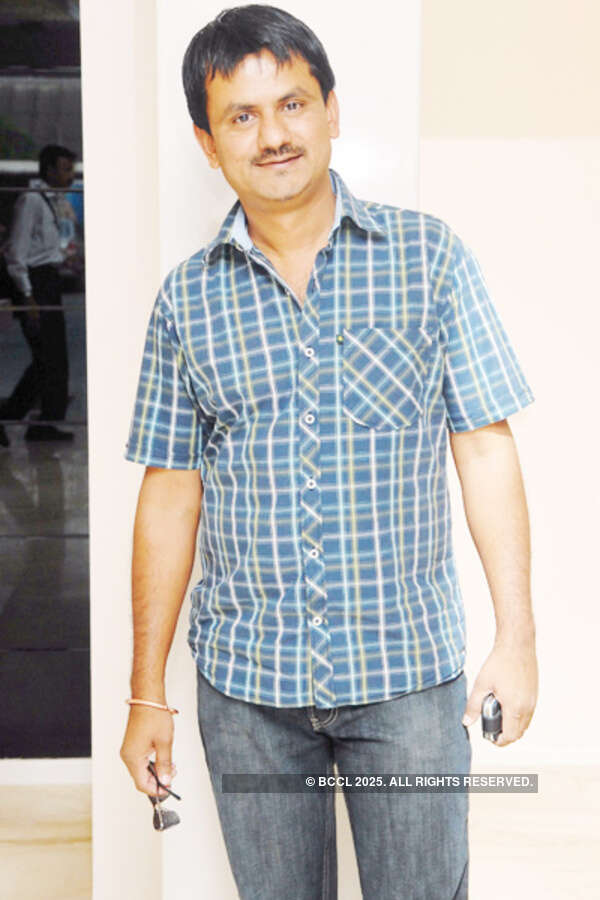 Girish Kulkarni Pictures