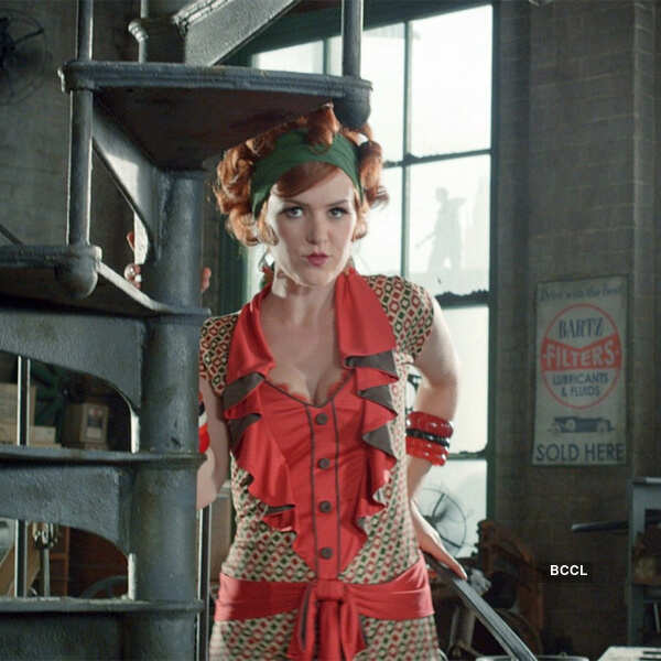 Isla Fisher Photos