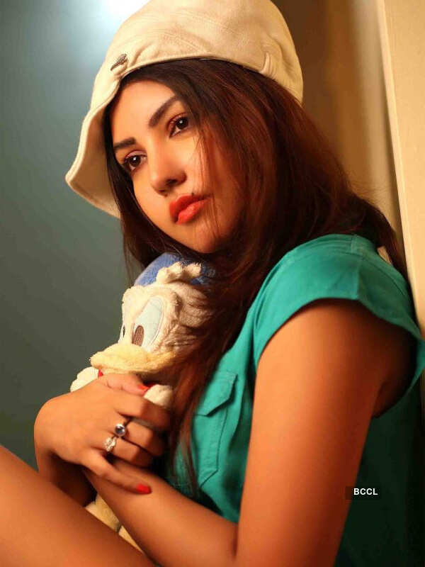 Komal Jha Images