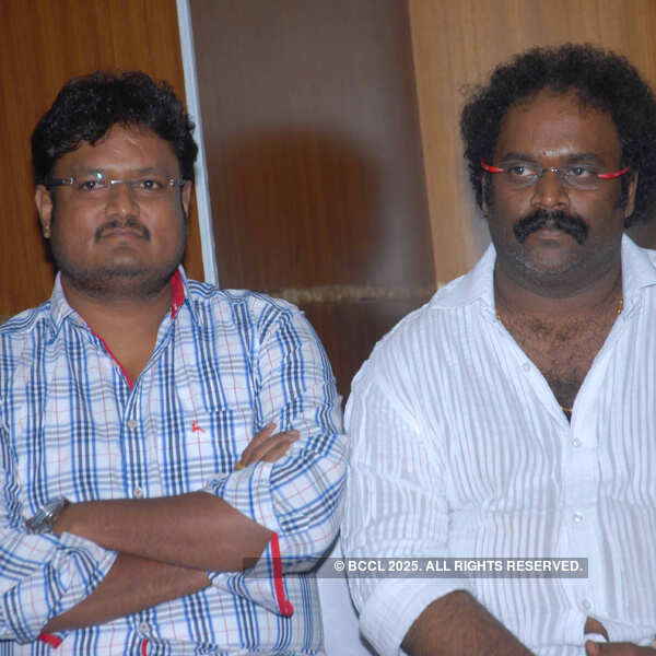 V. Harikrishna Images