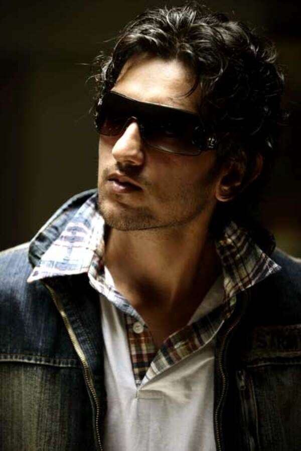 Shaad Randhawa Photos