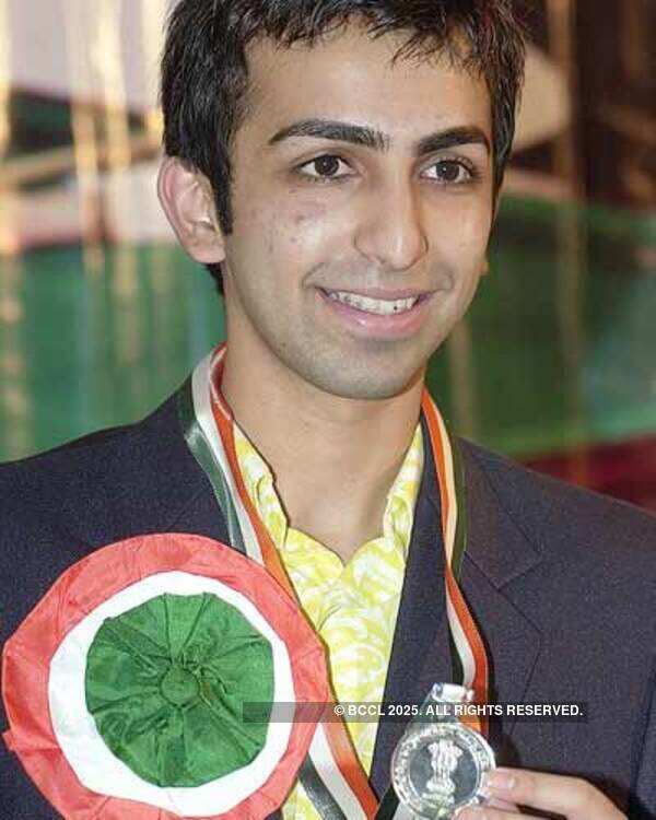 Pankaj Advani Images