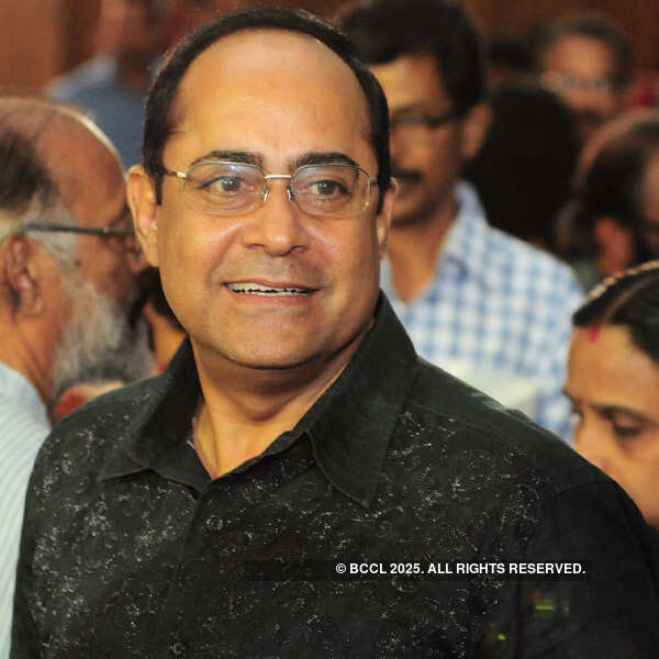 Dinesh Panicker Photos