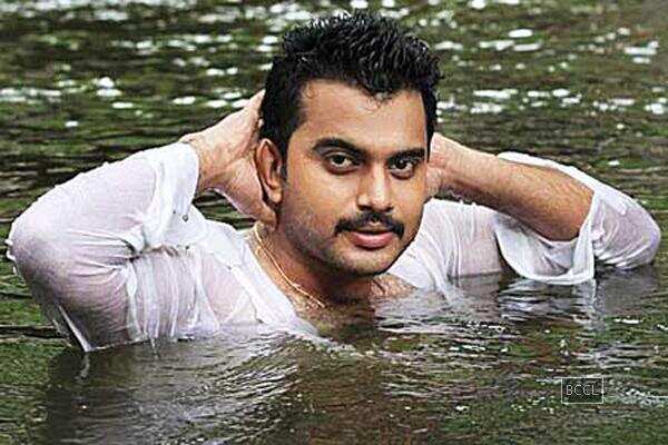 Hemanth Menon Photos