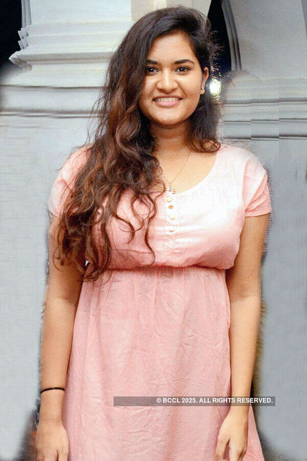 Sushmitha Images