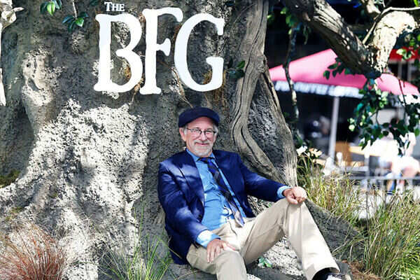 Steven Spielberg