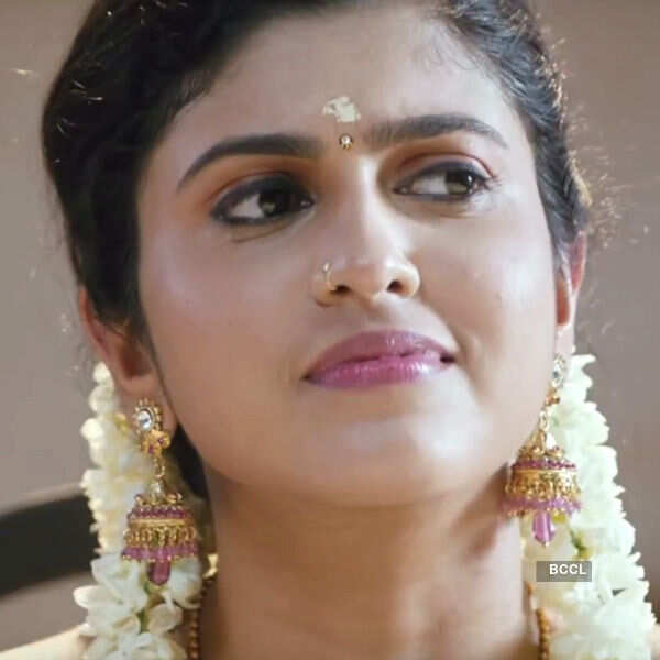 Divya Pillai Photos