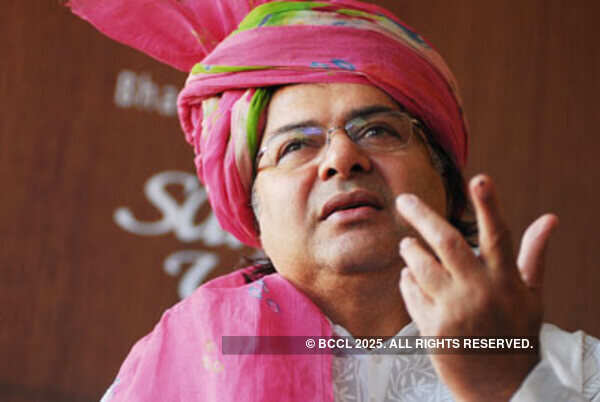 Farooq Shaikh Pictures