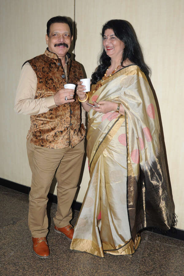 Govind Namdeo Images