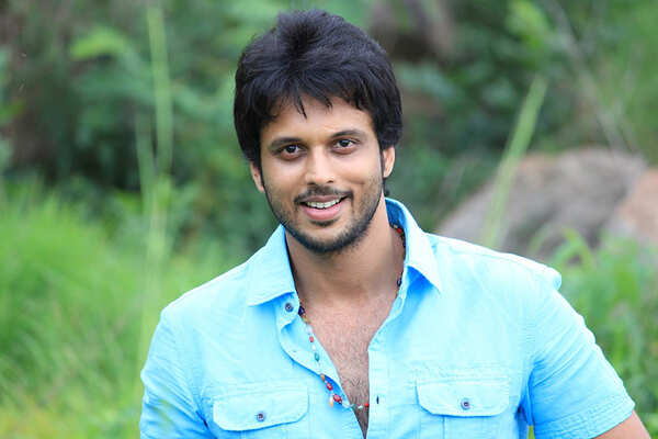 Aadarsh Pictures