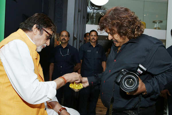 Paresh Mehta Photos