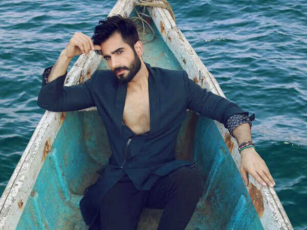 Karan Tacker