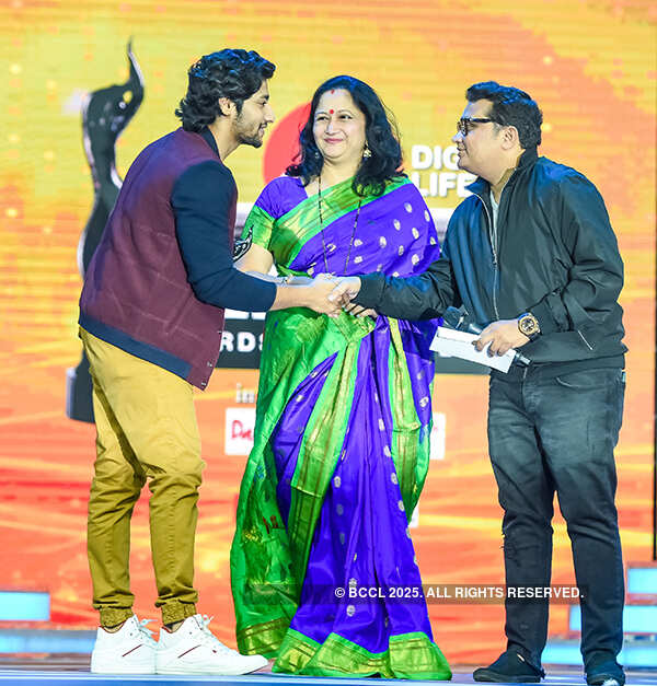 Aakash Thosar Images