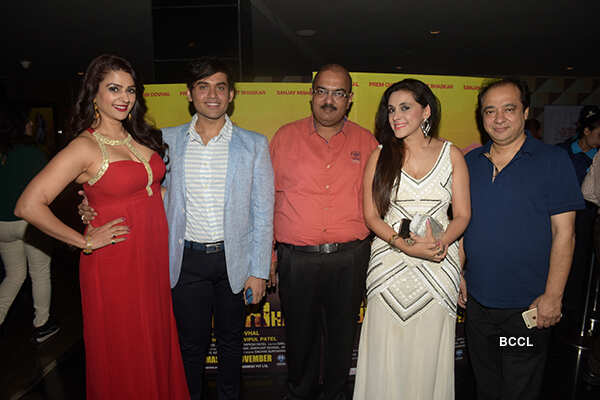 Mansi Dovhal Images