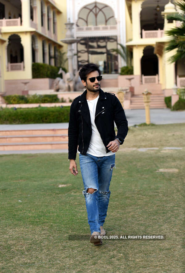Karan Tacker