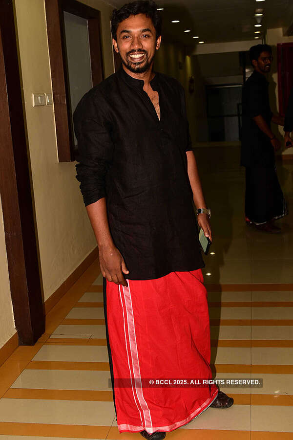 Midhun Manuel Thomas Images
