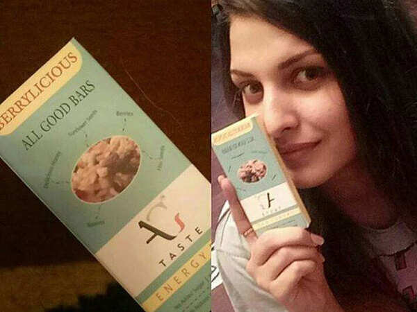 Himanshi Khurana Pictures
