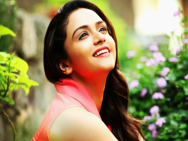 Amruta Khanvilkar